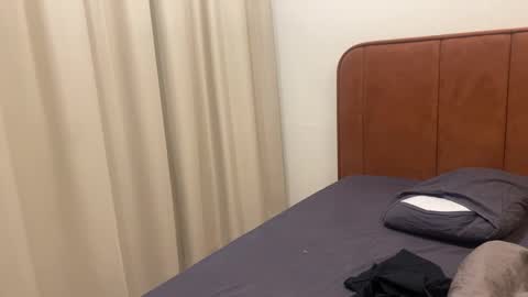 Snapshot of love_in_asian chatting on January 28, 12:32 pm Learn how love can be with us online show from January 28, 12:32 pm