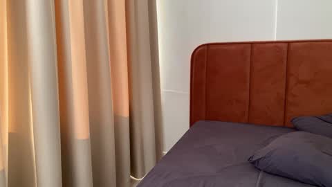 Snapshot of love_in_asian chatting on February 12, 8:27 am Learn how love can be with us online show from February 12, 8:27 am