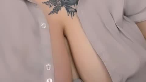 Snapshot of love_insidee chatting on November 7, 7:52 am Sailor online show from November 7, 7:52 am