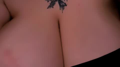 Snapshot of love_insidee chatting on November 27, 7:54 am Sailor online show from November 27, 7:54 am