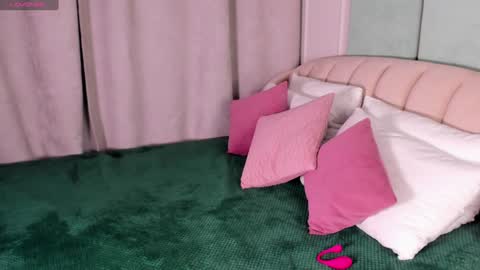 Lola online show from December 26, 12:57 am