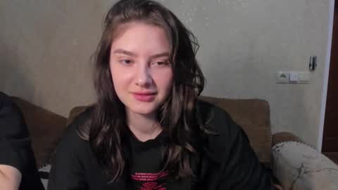 Snapshot of love_lina_muuur chatting on February 16, 3:30 pm LINA online show from February 16, 3:30 pm