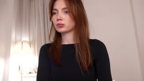 Sofi   online show from December 14, 3:15 pm