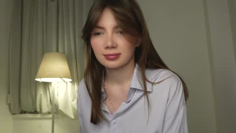 Sofi   online show from March 4, 4:52 pm