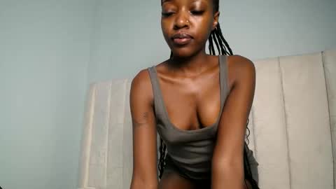 Miah online show from November 20, 12:33 am