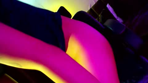 Seren online show from April 8, 5:07 am