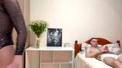 Snapshot of love_vibe chatting on May 18, 5:24 am Rimma Anthony online show from May 18, 5:24 am