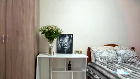 Snapshot of love_vibe chatting on May 19, 7:47 am Rimma Anthony online show from May 19, 7:47 am