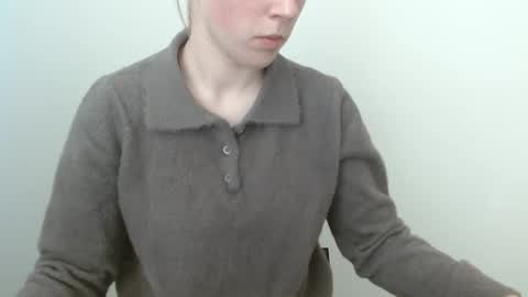 Vivian online show from March 13, 1:18 pm