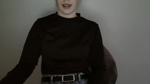 Vivian online show from April 13, 5:18 pm