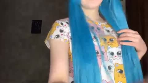 Kim online show from April 12, 2:33 pm