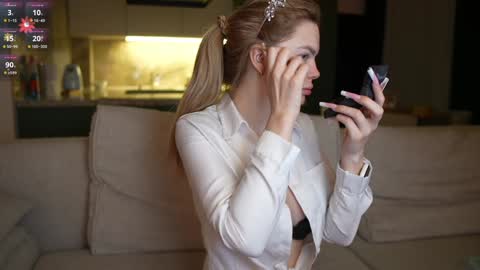 love you to123 online show from December 18, 5:24 am