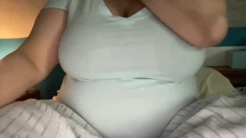 Snapshot of loveablekate chatting on May 22, 8:36 pm Kate online show from May 22, 8:36 pm
