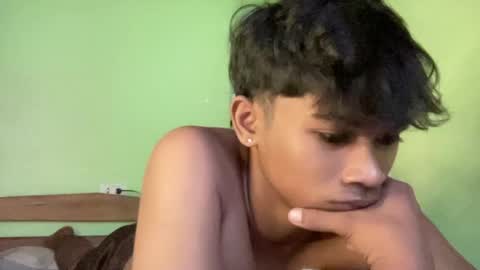 Snapshot of lovebudslive chatting on October 1, 12:38 am lovebudslive online show from October 1, 12:38 am