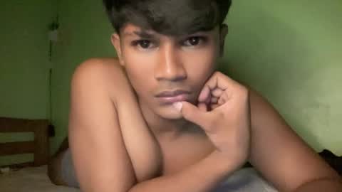 Snapshot of lovebudslive chatting on October 3, 12:35 pm lovebudslive online show from October 3, 12:35 pm