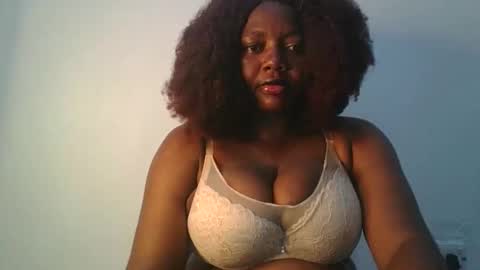 Snapshot of lovecumsluttie chatting on September 18, 10:01 pm mila online show from September 18, 10:01 pm