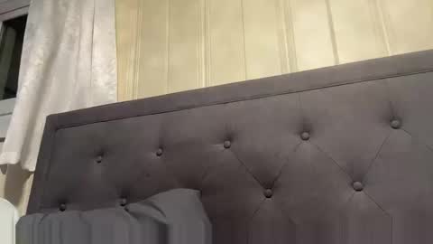 loved19 online show from March 25, 2:50 am