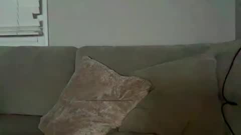 loved19 online show from March 31, 6:58 am