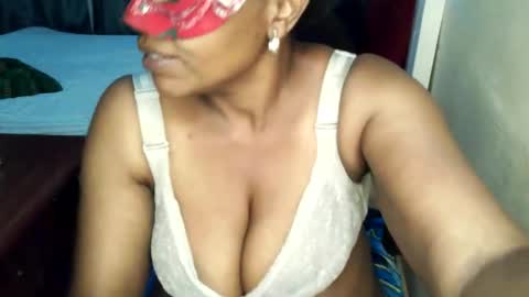 loveedee4 online show from February 20, 9:48 pm