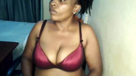 loveedee4 online show from April 21, 10:01 pm