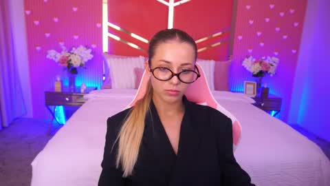 loveedove online show from June 30, 12:17 pm