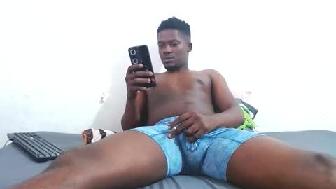 -kiliiamp online show from December 15, 11:03 am