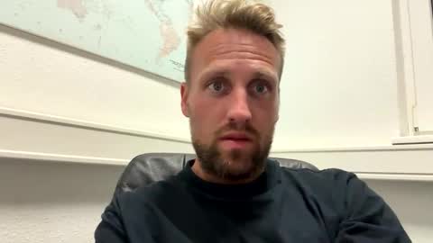 lovefuesse online show from September 8, 2:49 pm