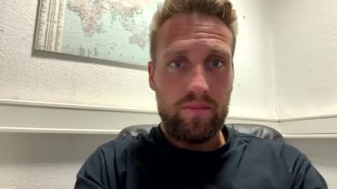 lovefuesse online show from September 19, 7:43 am