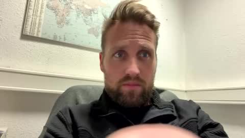 lovefuesse online show from January 19, 3:27 pm