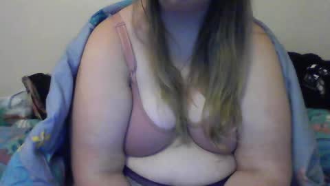 Snapshot of lovefun11334 chatting on December 10, 6:01 am Bigtitsgirl113 online show from December 10, 6:01 am