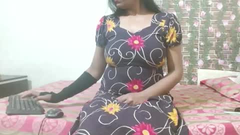 Snapshot of lovefunnitya chatting on January 6, 11:18 am Divya online show from January 6, 11:18 am