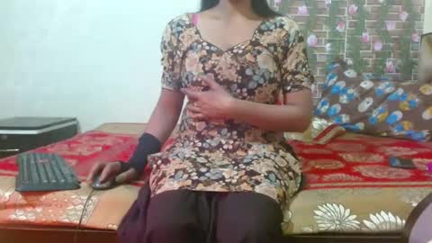 Snapshot of lovefunnitya chatting on January 13, 12:41 am Divya online show from January 13, 12:41 am