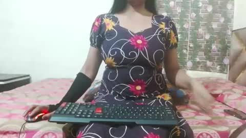 Snapshot of lovefunnitya chatting on January 19, 1:33 pm Divya online show from January 19, 1:33 pm