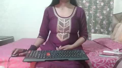 Snapshot of lovefunnitya chatting on February 6, 8:18 am Divya online show from February 6, 8:18 am