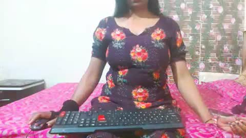 Snapshot of lovefunnitya chatting on February 25, 8:58 am Divya online show from February 25, 8:58 am
