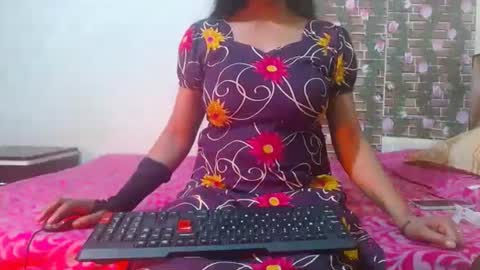 Snapshot of lovefunnitya chatting on February 27, 8:17 am Divya online show from February 27, 8:17 am
