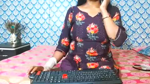 Snapshot of lovefunnitya chatting on September 12, 8:36 am Divya online show from September 12, 8:36 am