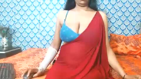 Snapshot of lovefunnitya chatting on September 17, 12:23 am Divya online show from September 17, 12:23 am