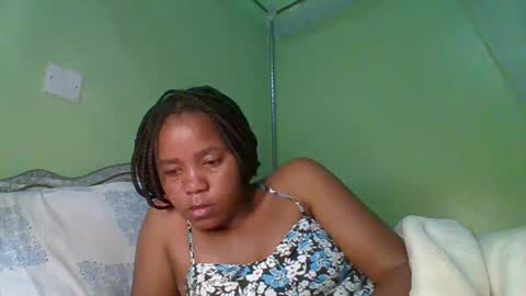 lovegal335 online show from June 25, 8:02 pm