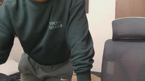 Indian hairy online show from December 5, 7:39 am