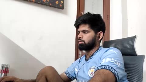 Snapshot of lovehairyindian chatting on May 6, 12:52 am Indian hairy online show from May 6, 12:52 am