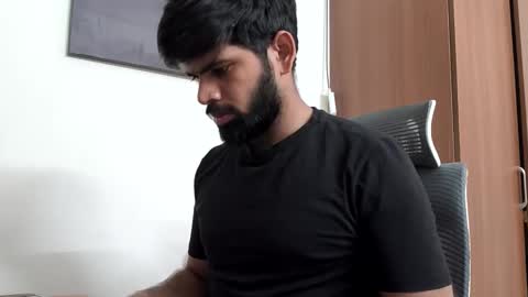 Snapshot of lovehairyindian chatting on June 1, 8:27 am Indian hairy online show from June 1, 8:27 am