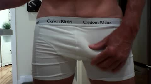 lovehairyone online show from April 20, 4:54 pm