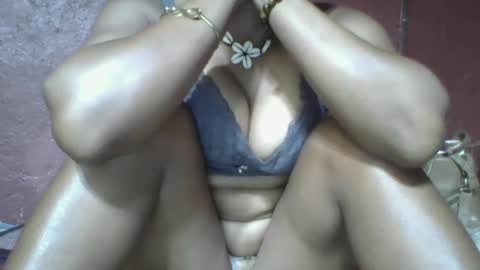 Snapshot of loveinlife750427 chatting on February 27, 11:52 am loveinlife750427 online show from February 27, 11:52 am
