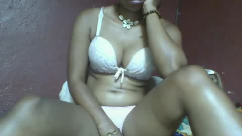 Snapshot of loveinlife750427 chatting on March 2, 7:23 pm loveinlife750427 online show from March 2, 7:23 pm