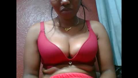 Snapshot of loveinlife750427 chatting on September 9, 7:02 pm loveinlife750427 online show from September 9, 7:02 pm