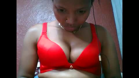 Snapshot of loveinlife750427 chatting on September 20, 6:53 pm loveinlife750427 online show from September 20, 6:53 pm