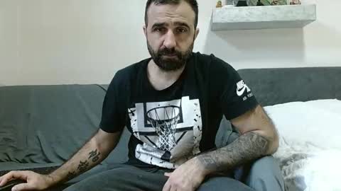 loveivat80 online show from February 16, 6:20 am