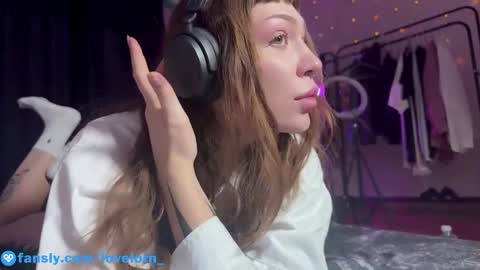 Elsa online show from December 13, 9:35 am