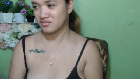 hearty2 Hey guys  Im Jess  online show from March 4, 11:22 pm